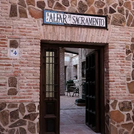 Apartmentos El Alfar Del Sacramento *